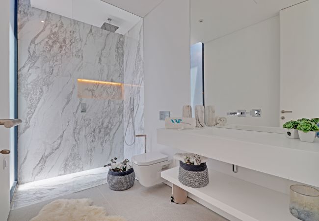 Casa en Quarteira - Moradia V5 com piscina privada - ONE SIX Casa en Quarteira - Moradia V5 com piscina privada - ONE SIX