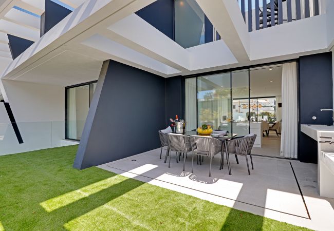 Casa en Quarteira - Moradia V5 com piscina privada - ONE SIX Casa en Quarteira - Moradia V5 com piscina privada - ONE SIX