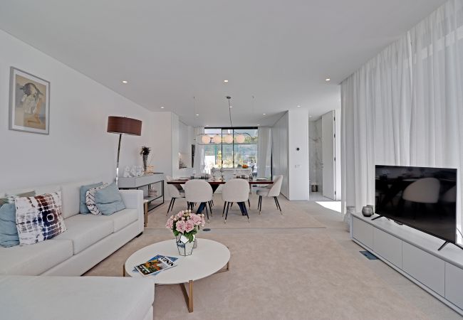 Casa en Quarteira - Moradia V5 com piscina privada - ONE SIX Casa en Quarteira - Moradia V5 com piscina privada - ONE SIX