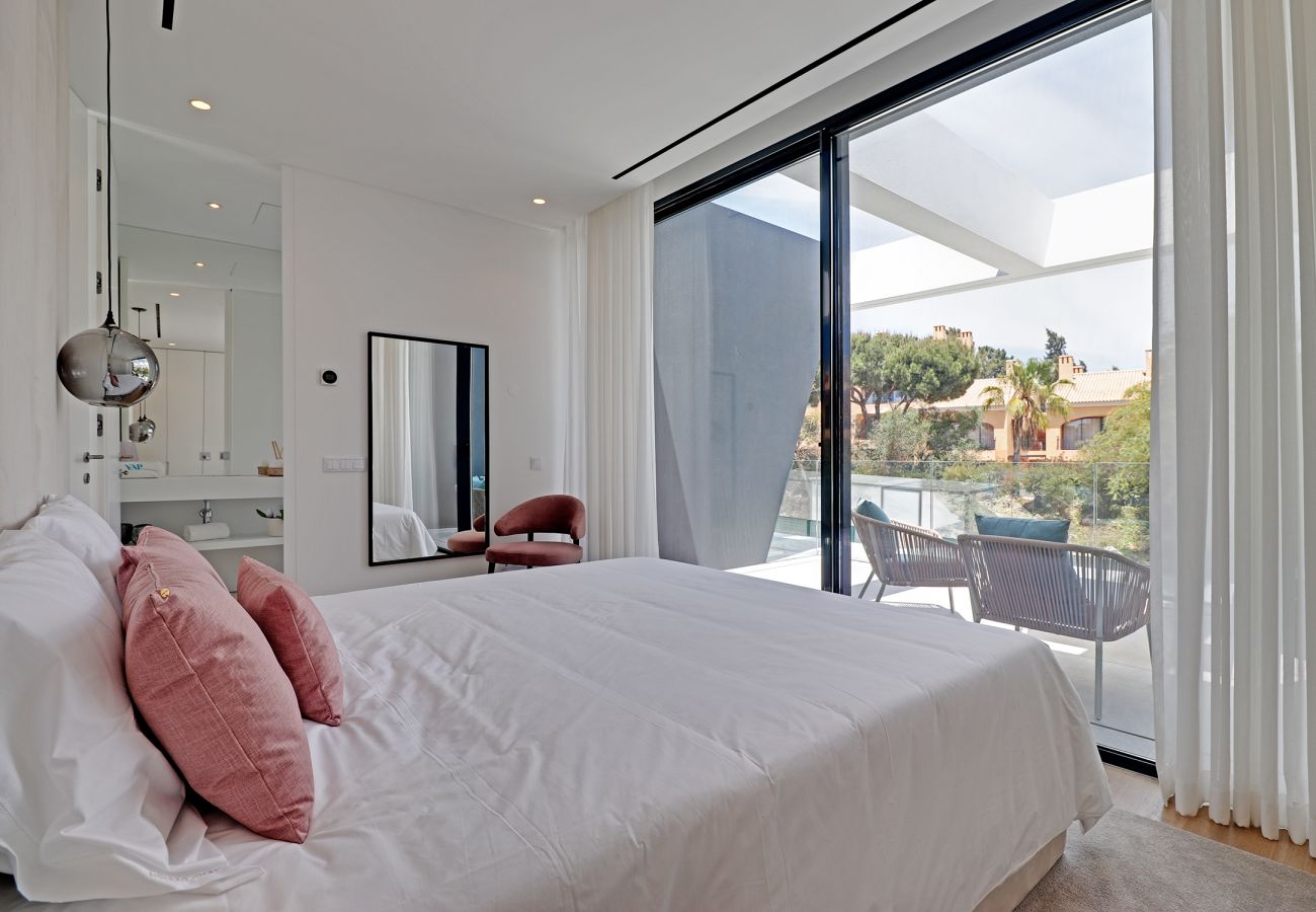 Casa en Quarteira - Moradia V5 com piscina privada - ONE SIX Casa en Quarteira - Moradia V5 com piscina privada - ONE SIX