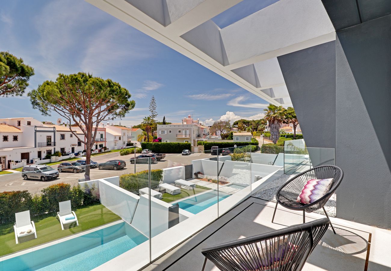 Casa en Quarteira - Moradia V5 com piscina privada - ONE SIX Casa en Quarteira - Moradia V5 com piscina privada - ONE SIX
