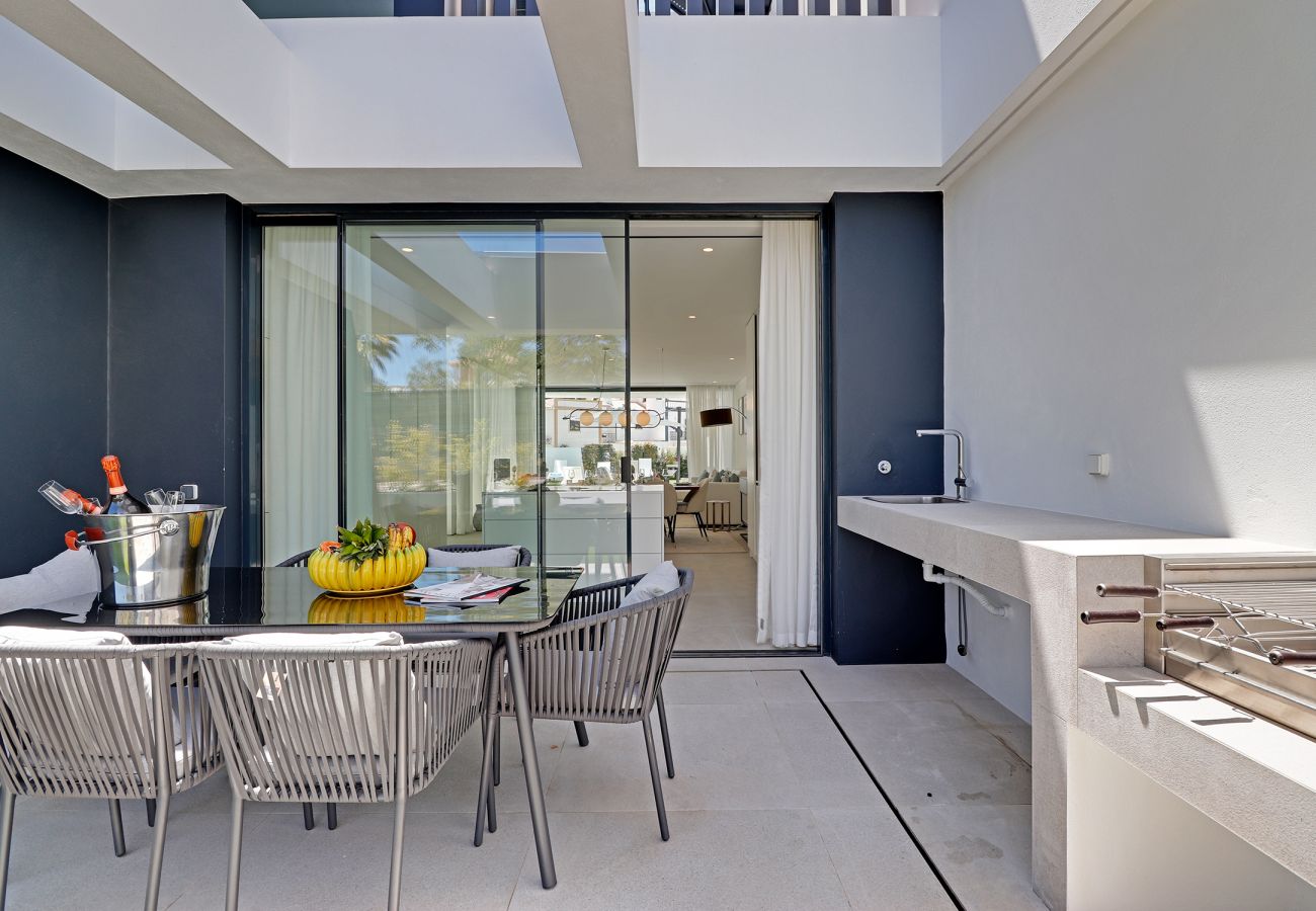 Casa en Quarteira - Moradia V5 com piscina privada - ONE SIX Casa en Quarteira - Moradia V5 com piscina privada - ONE SIX