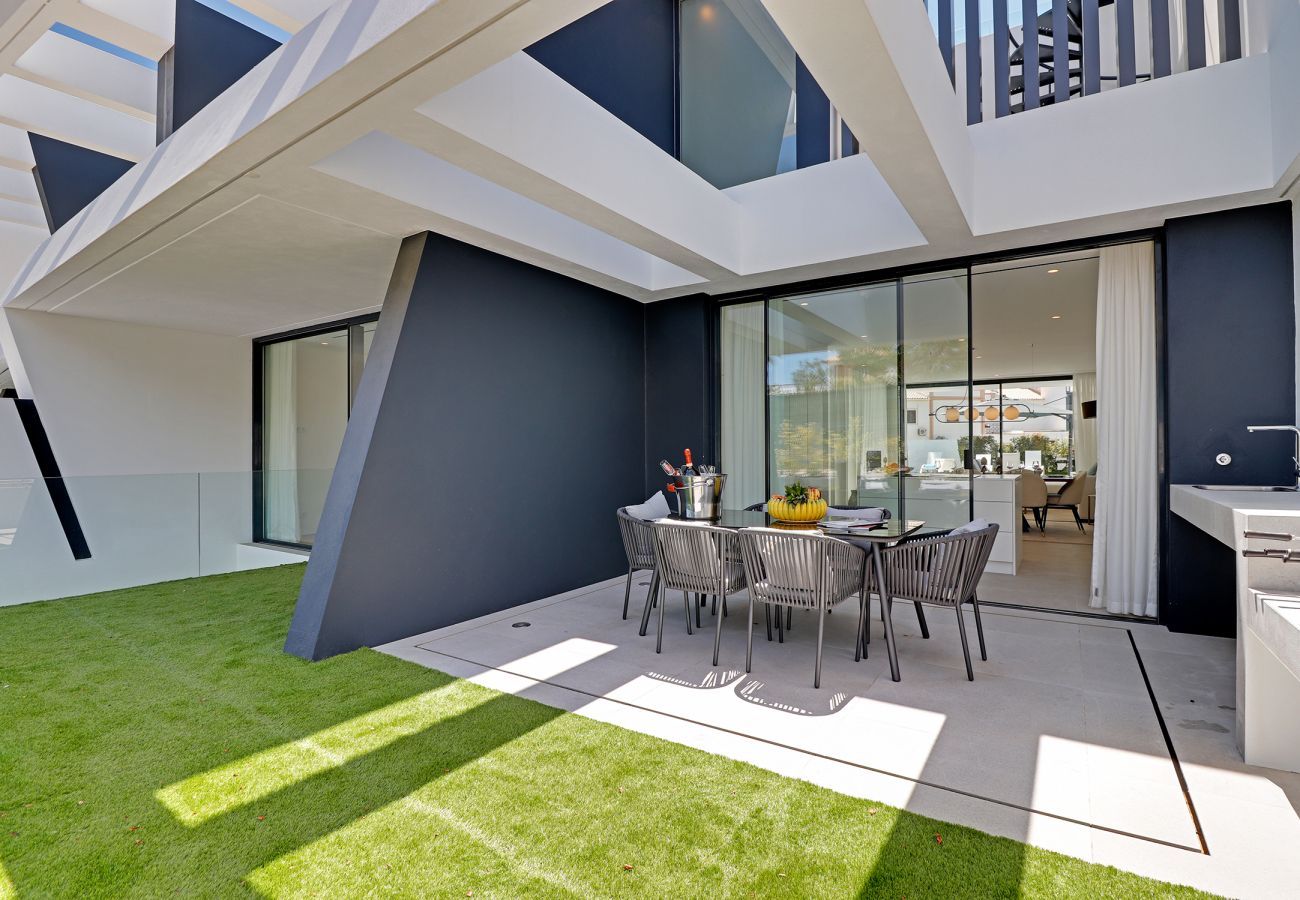 Casa en Quarteira - Moradia V5 com piscina privada - ONE SIX Casa en Quarteira - Moradia V5 com piscina privada - ONE SIX