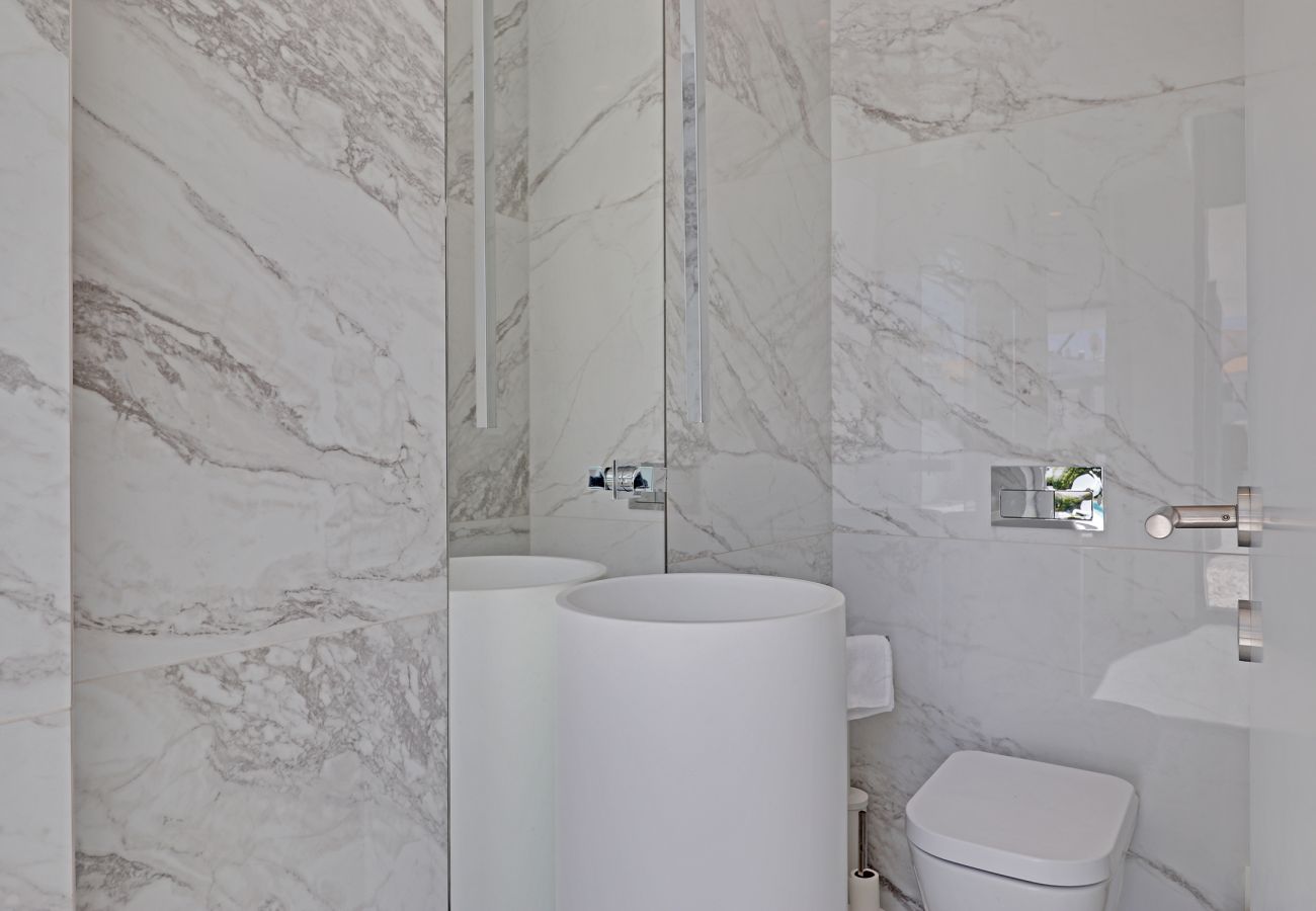 Casa en Quarteira - Moradia V5 com piscina privada - ONE SIX Casa en Quarteira - Moradia V5 com piscina privada - ONE SIX