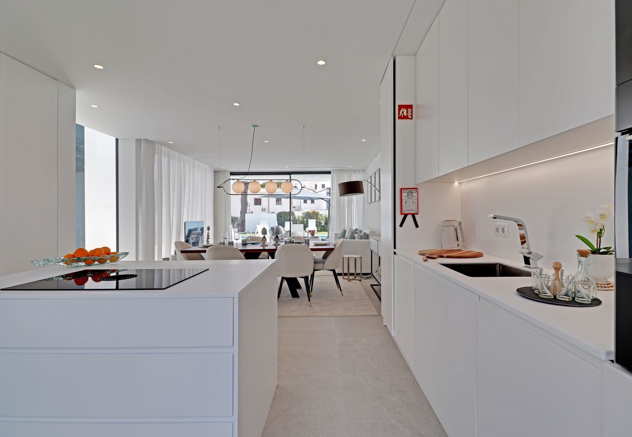 Casa en Quarteira - Moradia V5 com piscina privada - ONE SIX Casa en Quarteira - Moradia V5 com piscina privada - ONE SIX