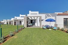 Maison mitoyenne à Vilamoura - Moradia V2 com jardim privado - THE VILLA