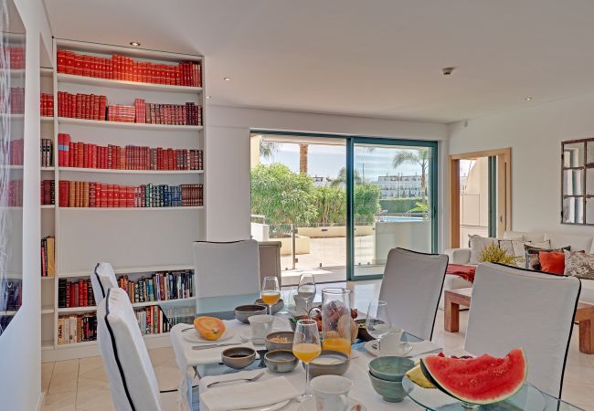 Apartamento em Vilamoura - T2 perto da Marina de Vilamoura - NEWS Apartamento em Vilamoura - T2 perto da Marina de Vilamoura - NEWS