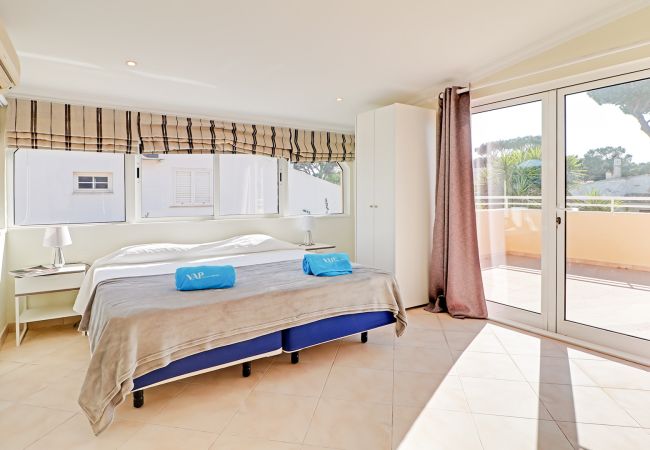 Villa em Vilamoura - CASA HELENA Villa em Vilamoura - CASA HELENA