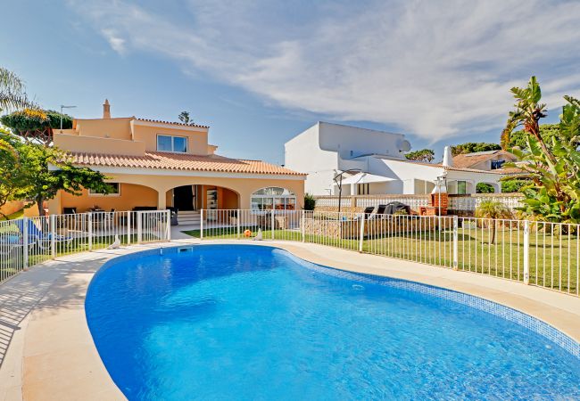 Villa em Vilamoura - CASA HELENA Villa em Vilamoura - CASA HELENA