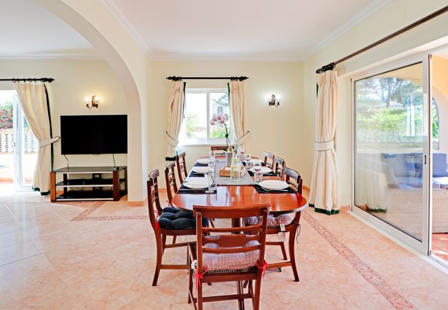 Villa em Vilamoura - CASA HELENA Villa em Vilamoura - CASA HELENA