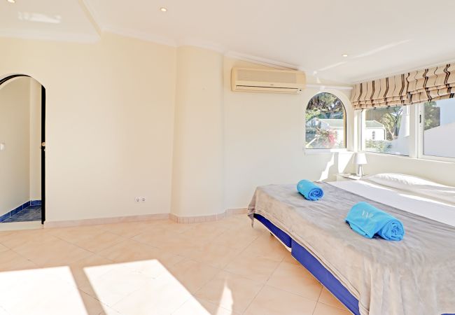 Villa em Vilamoura - CASA HELENA Villa em Vilamoura - CASA HELENA